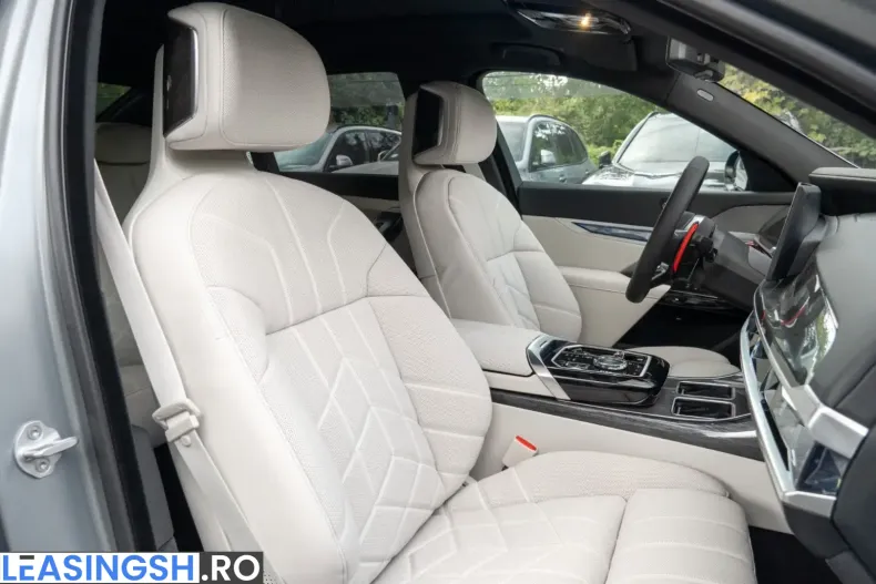 BMW M760 (Seria 7) din 2025 cu 18.100 km - oferta BMW229293 - foto 25