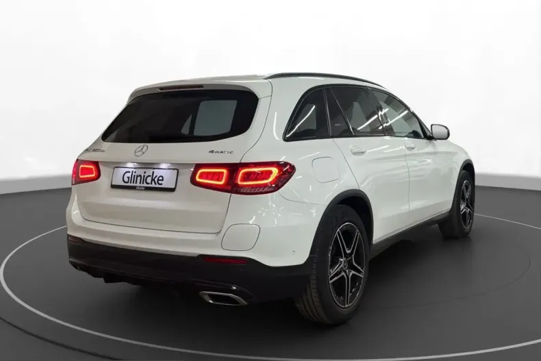 Mercedes-Benz GLC 300 (Clasa GLC) din 2023 cu 26.700 km - oferta MER229309 - foto 4