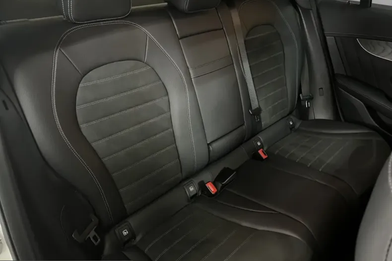 Mercedes-Benz GLC 300 (Clasa GLC) din 2023 cu 26.700 km - oferta MER229309 - foto 17
