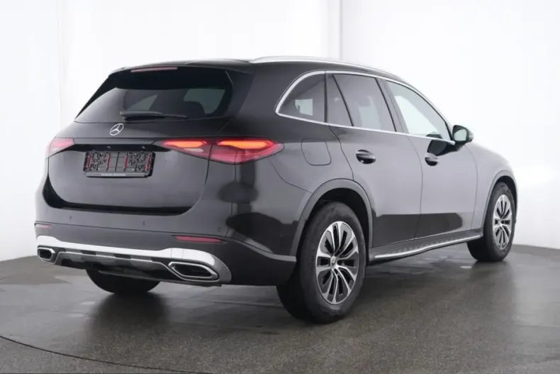 Mercedes-Benz GLC 200 (Clasa GLC) din 2025 cu 16.200 km - oferta MER229311 - foto 3