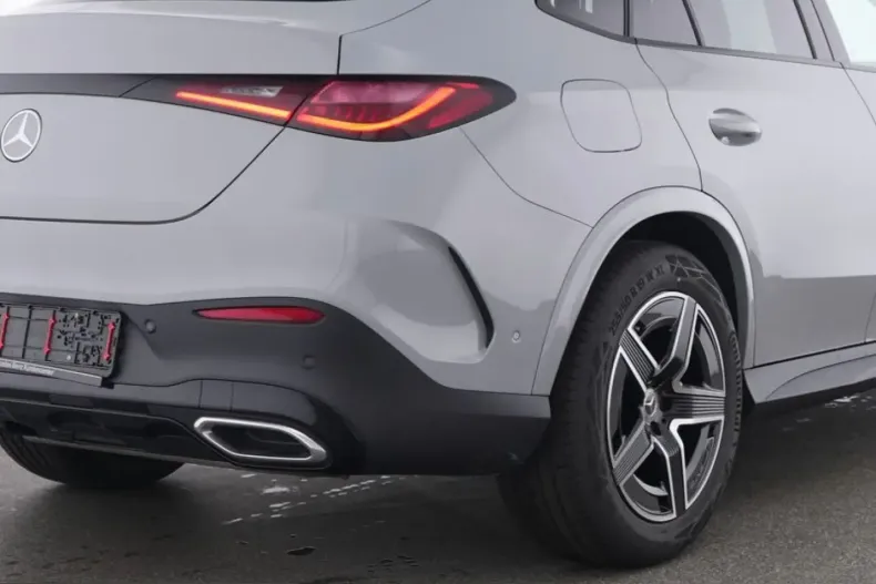 Mercedes-Benz GLC 200 (Clasa GLC) din 2025 cu 13.400 km - oferta MER229312 - foto 4
