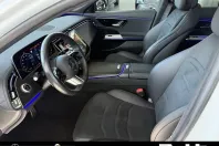 Mercedes-Benz E 220 (Clasa E) din 2024 cu 22.000 km - oferta MER229329 - foto 8