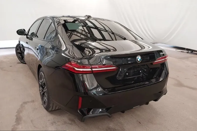 BMW 520 (Seria 5) din 2025 cu 24.958 km - oferta BMW229333 - foto 7