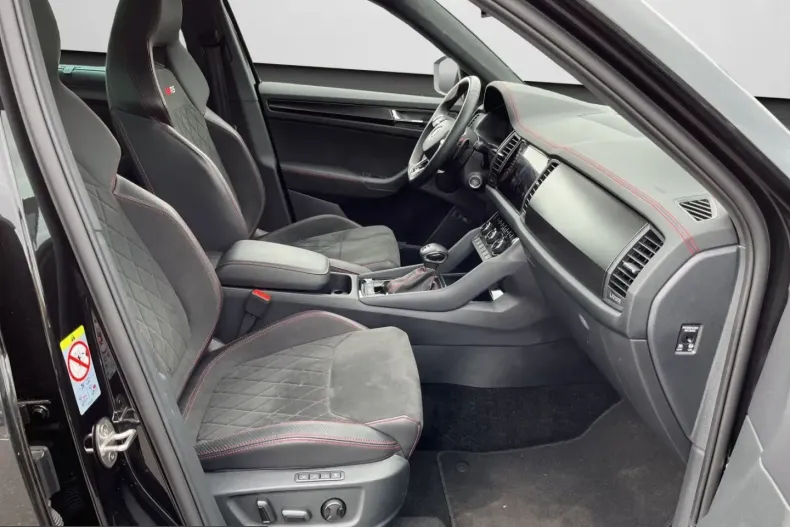 Skoda Kodiaq din 2024 cu 23.617 km - oferta SKO229335 - foto 4