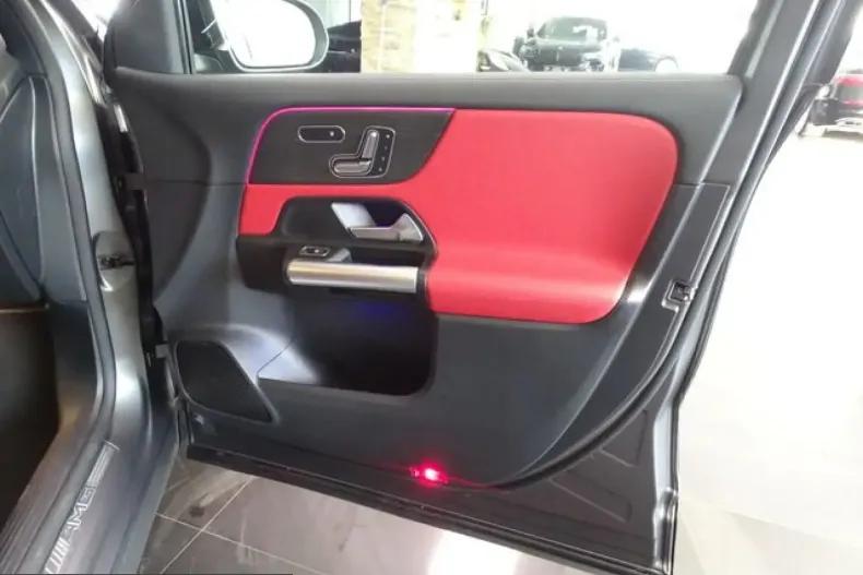 Mercedes-Benz GLA 45 AMG (Clasa GLA) din 2023 cu 37.202 km - oferta MER229336 - foto 20