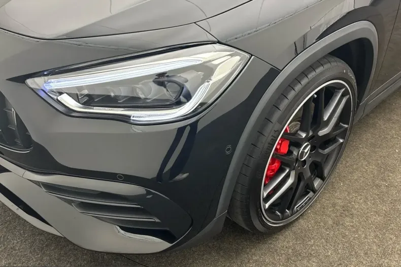 Mercedes-Benz GLA 45 AMG (Clasa GLA) din 2025 cu 4.900 km - oferta MER229337 - foto 6