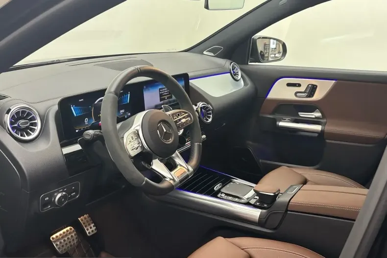 Mercedes-Benz GLA 45 AMG (Clasa GLA) din 2025 cu 4.900 km - oferta MER229337 - foto 10
