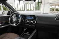 Mercedes-Benz GLA 220 (Clasa GLA) din 2025 cu 3.967 km - oferta MER229340 - foto 8