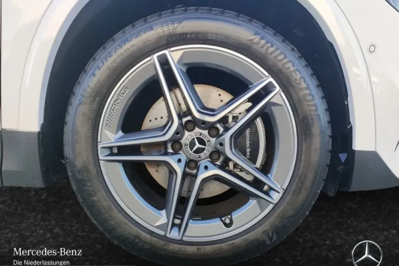 Mercedes-Benz GLA 220 (Clasa GLA) din 2025 cu 5.732 km - oferta MER229342 - foto 4