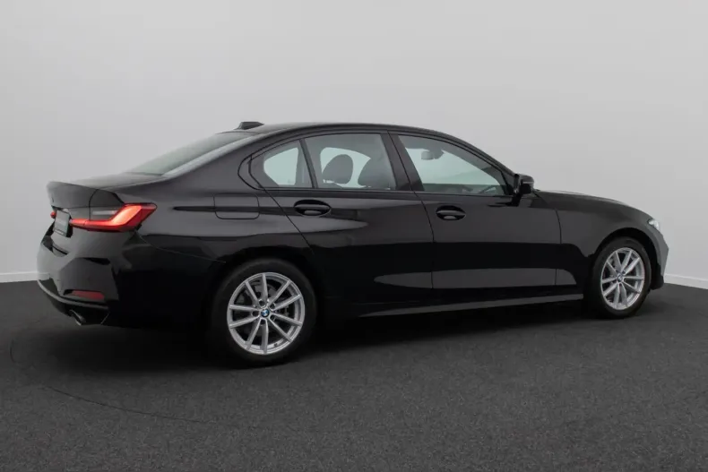 BMW 318 din 2024 cu 46.059 km - oferta BMW229345 - foto 6