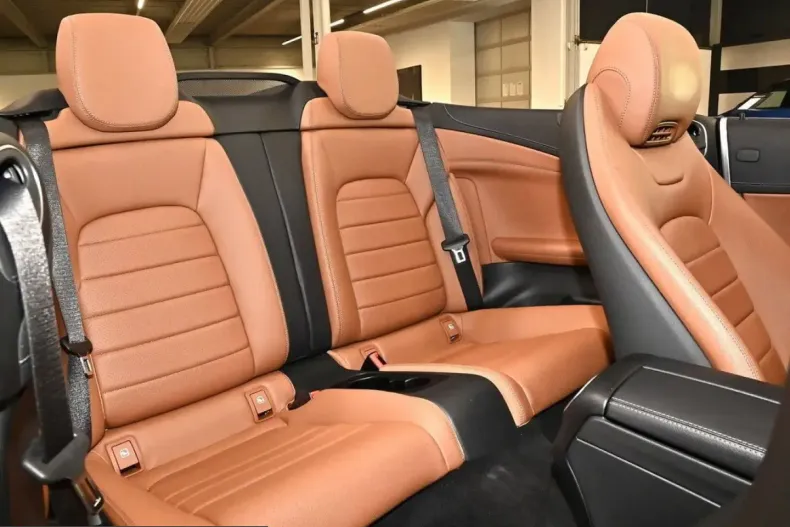 Mercedes-Benz C 300 (Clasa C) din 2022 cu 69.919 km - oferta MER229347 - foto 9
