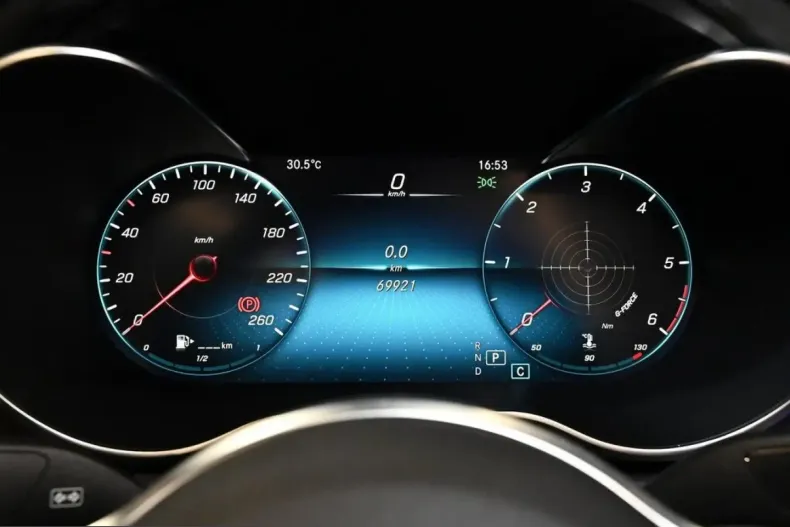 Mercedes-Benz C 300 (Clasa C) din 2022 cu 69.919 km - oferta MER229347 - foto 18