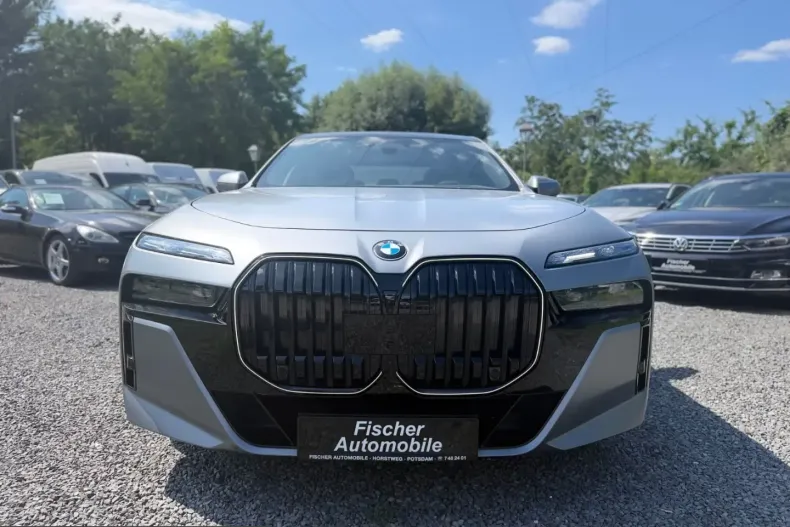 BMW 740 (Seria 7) din 2024 cu 21.436 km - oferta BMW229349 - foto 2