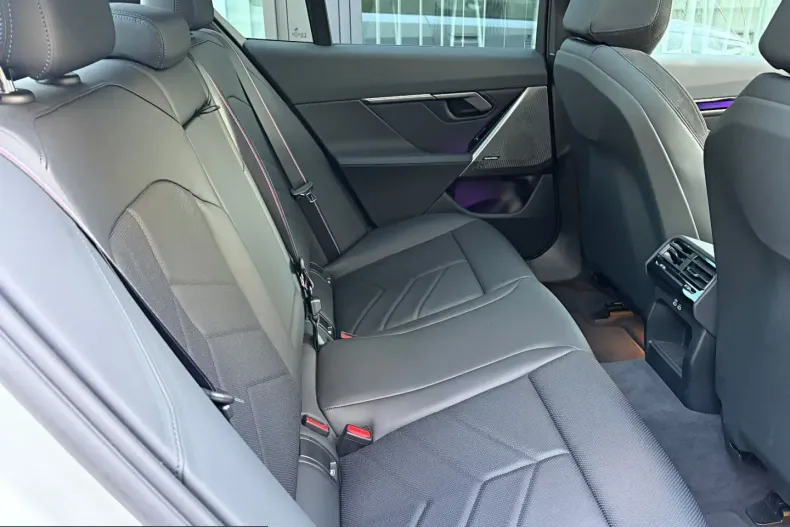 BMW 520 (Seria 5) din 2025 cu 26.400 km - oferta BMW229353 - foto 9