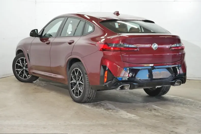 BMW X4 (Seria X) din 2025 cu 21.206 km - oferta BMW229358 - foto 3