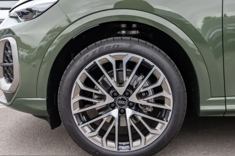 Audi Q5 din 2025 cu 11.999 km - oferta AUD229380 - foto 6