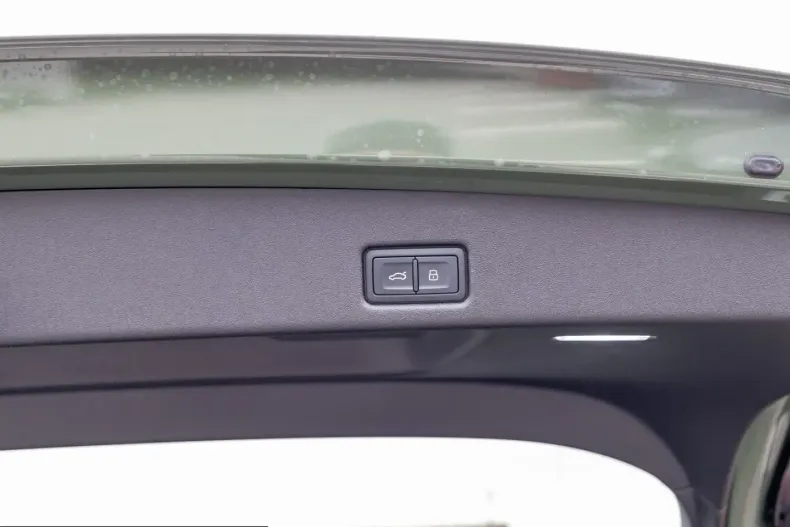 Audi Q5 din 2025 cu 11.999 km - oferta AUD229380 - foto 8