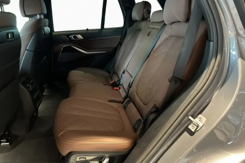BMW X5 (Seria X) din 2025 cu 21.756 km - oferta BMW229396 - foto 8