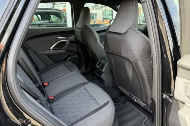 Audi Q5 din 2025 cu 7.000 km - oferta AUD229406 - foto 11