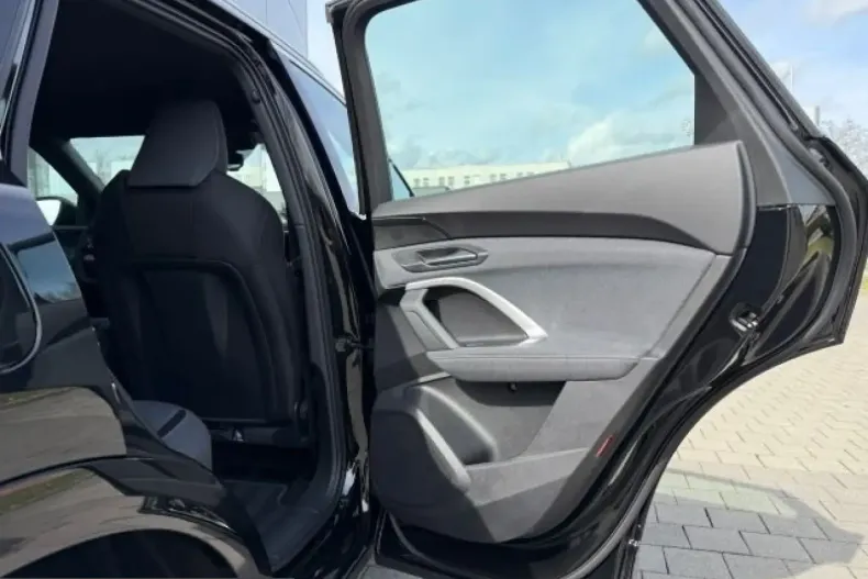 Audi Q5 din 2025 cu 7.000 km - oferta AUD229406 - foto 12