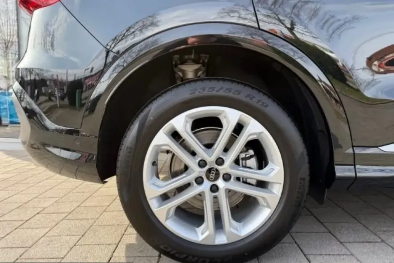 Audi Q5 din 2025 cu 7.000 km - oferta AUD229406 - foto 29