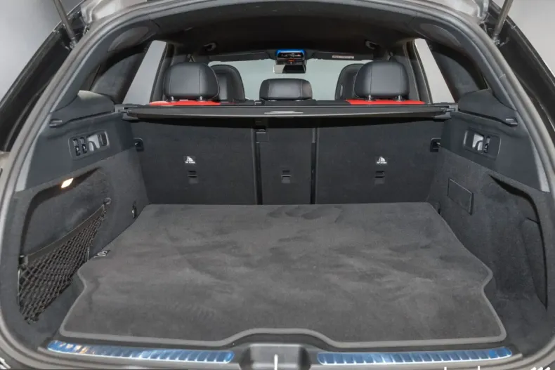 Mercedes-Benz GLC 300 (Clasa GLC) din 2023 cu 9.748 km - oferta MER229407 - foto 9