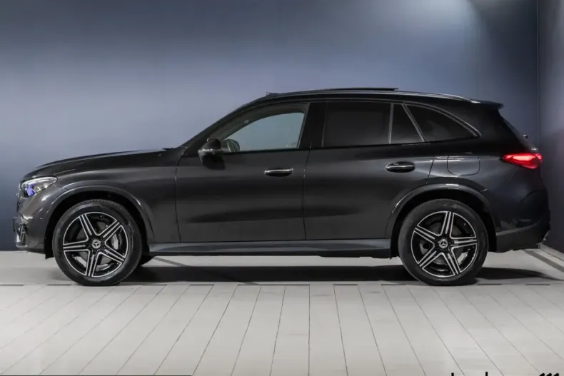 Mercedes-Benz GLC 300 (Clasa GLC) din 2023 cu 28.414 km - oferta MER229411 - foto 3