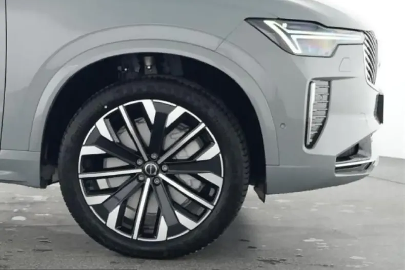 Volvo XC90 din 2025 cu 26.686 km - oferta VOL229418 - foto 6