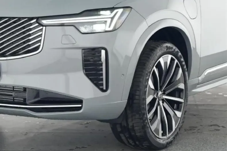 Volvo XC90 din 2025 cu 26.686 km - oferta VOL229418 - foto 10