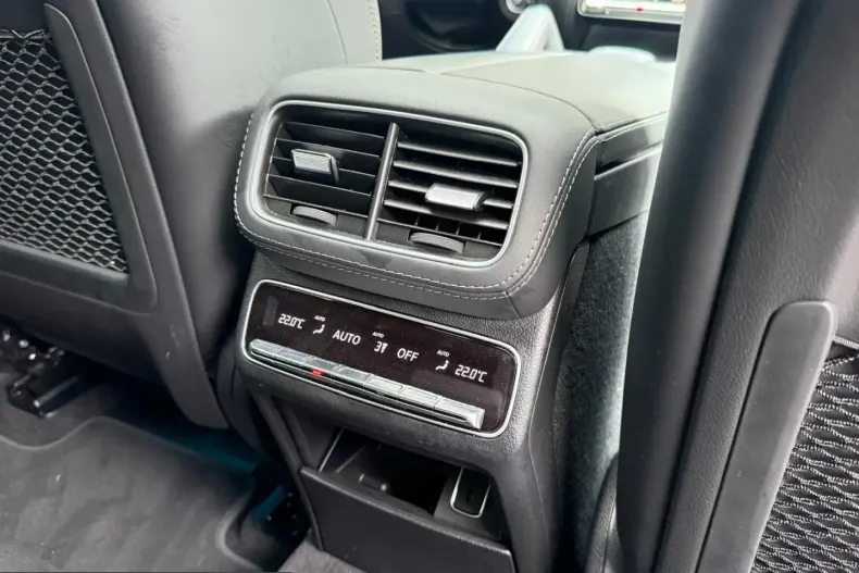 Mercedes-Benz GLE 53 AMG (Clasa GLE) din 2024 cu 59.983 km - oferta MER229423 - foto 34