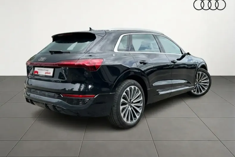 Audi Q8 din 2023 cu 44.720 km - oferta AUD229429 - foto 2