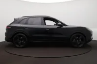 Porsche Cayenne din 2025 cu 22.000 km - oferta POR229431 - foto 4