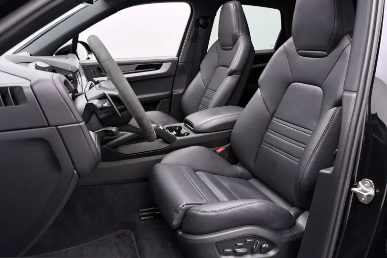 Porsche Cayenne din 2025 cu 22.000 km - oferta POR229431 - foto 33