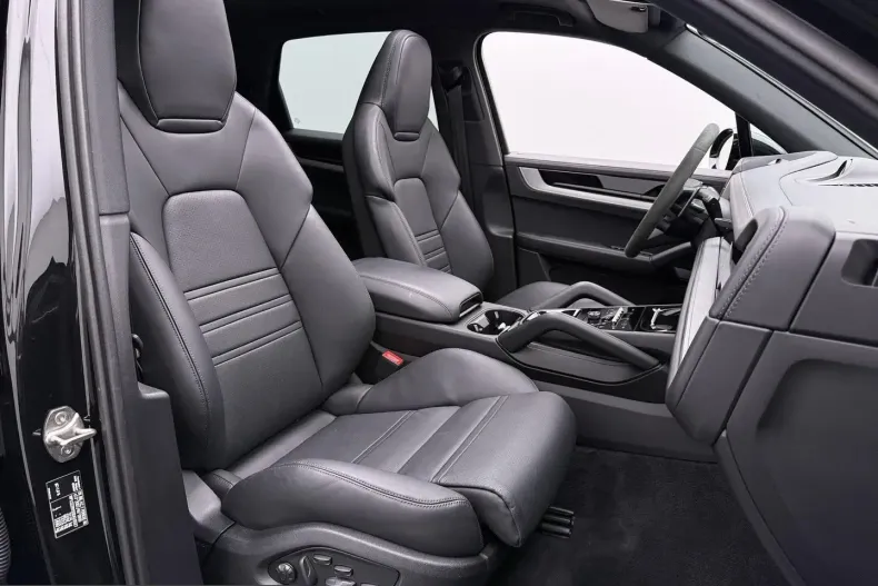 Porsche Cayenne din 2025 cu 22.000 km - oferta POR229431 - foto 34