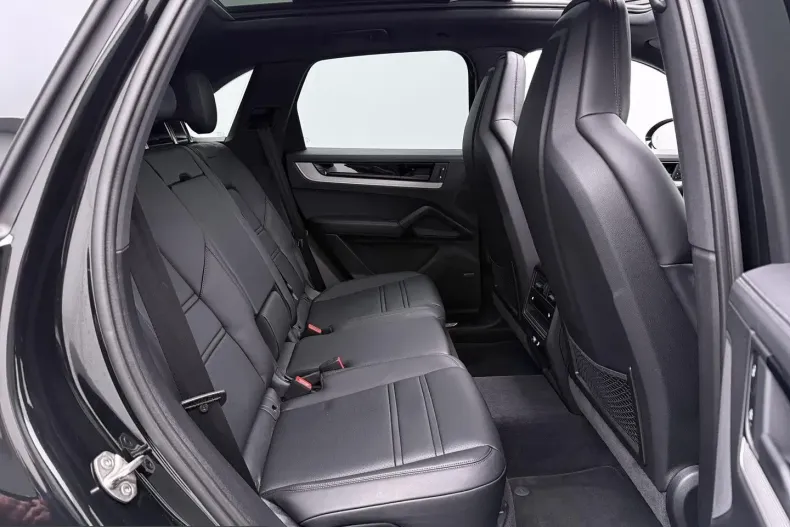 Porsche Cayenne din 2025 cu 22.000 km - oferta POR229431 - foto 37