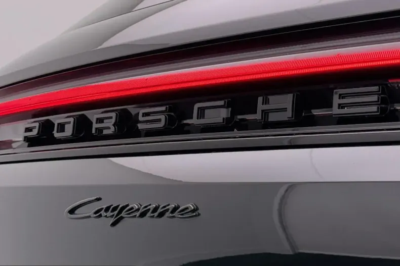 Porsche Cayenne din 2025 cu 22.000 km - oferta POR229431 - foto 44