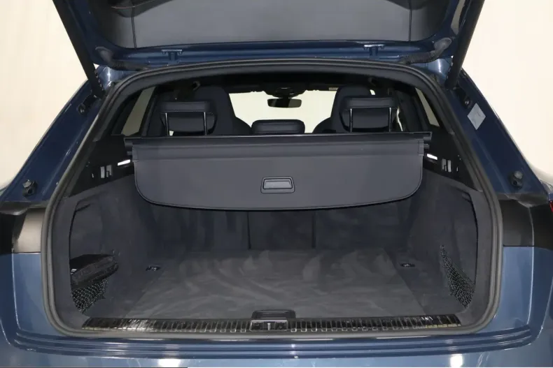 Audi Q8 din 2023 cu 32.232 km - oferta AUD229435 - foto 6
