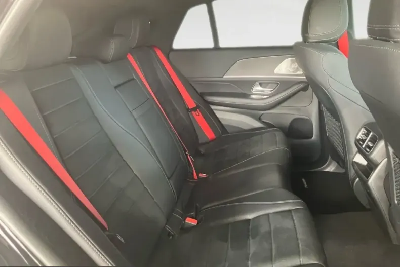 Mercedes-Benz GLE 400 (Clasa GLE) din 2023 cu 37.562 km - oferta MER229438 - foto 8
