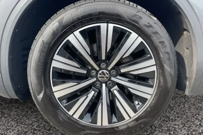 Volkswagen Touareg din 2025 cu 19.980 km - oferta VOL229443 - foto 8