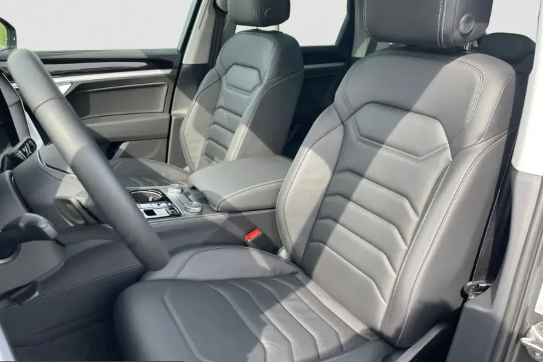 Volkswagen Touareg din 2025 cu 19.980 km - oferta VOL229443 - foto 9