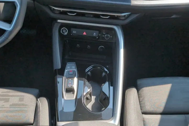 Audi Q5 din 2025 cu 27.743 km - oferta AUD229444 - foto 8