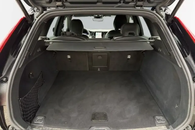 Volvo XC60 din 2024 cu 46.500 km - oferta VOL229445 - foto 9