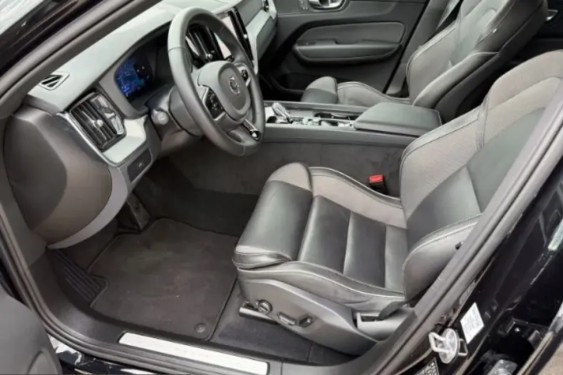 Volvo XC60 din 2024 cu 46.500 km - oferta VOL229445 - foto 10