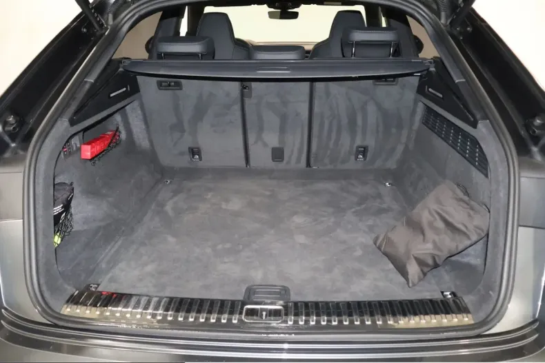 Audi Q8 din 2025 cu 29.213 km - oferta AUD229446 - foto 6