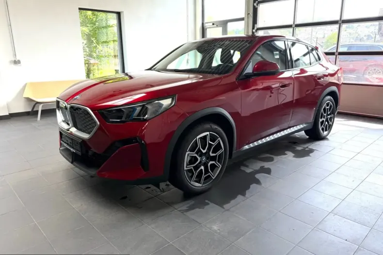 BMW iX2 (Seria X) din 2025 cu 26.980 km - oferta BMW229447 - foto 2