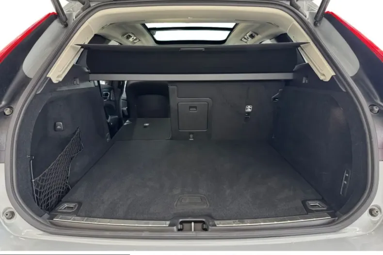 Volvo XC60 din 2025 cu 21.315 km - oferta VOL229449 - foto 13