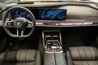 BMW M760 (Seria 7) din 2024 cu 41.975 km - oferta BMW229451 - foto 2