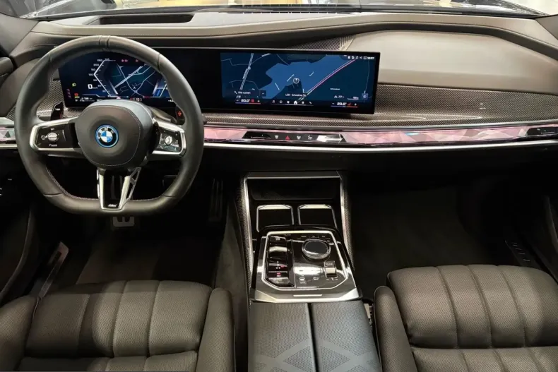 BMW M760 (Seria 7) din 2024 cu 41.975 km - oferta BMW229451 - foto 2