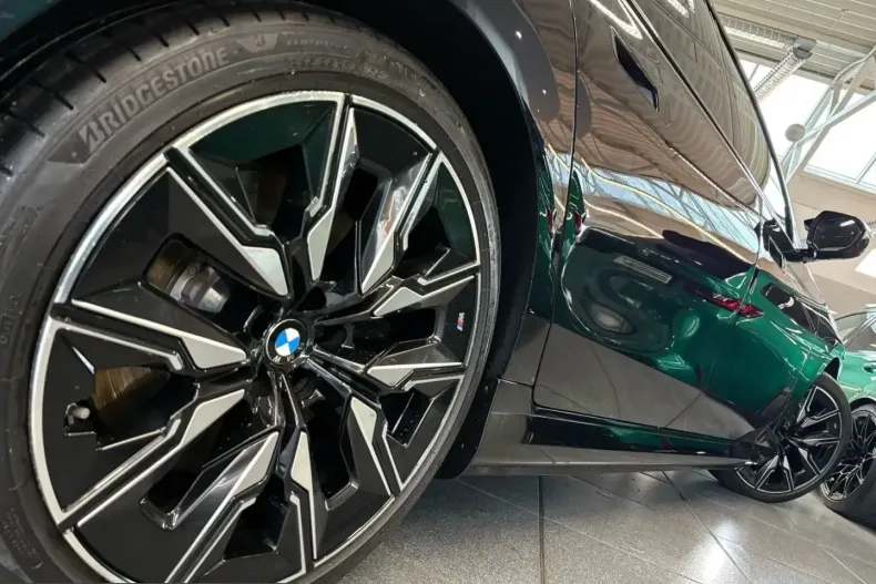 BMW M760 (Seria 7) din 2024 cu 41.975 km - oferta BMW229451 - foto 3