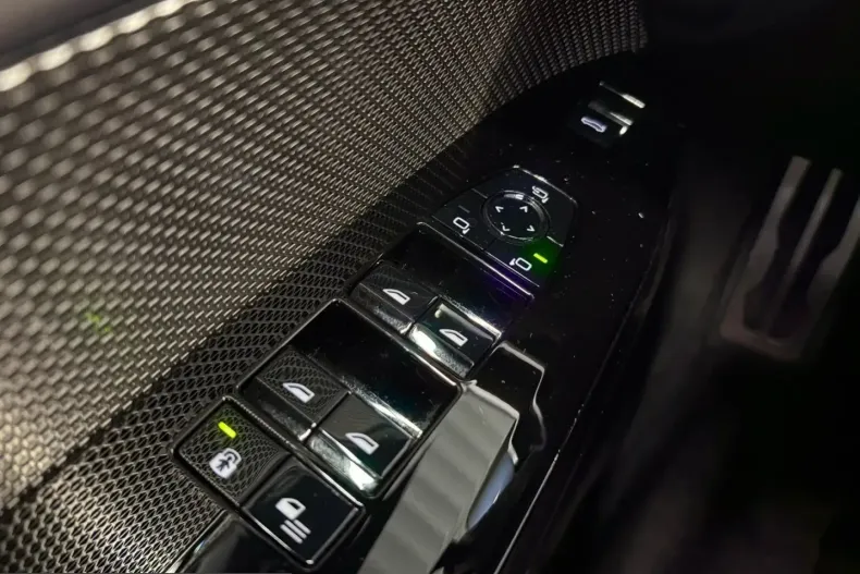 BMW M760 (Seria 7) din 2024 cu 41.975 km - oferta BMW229451 - foto 21